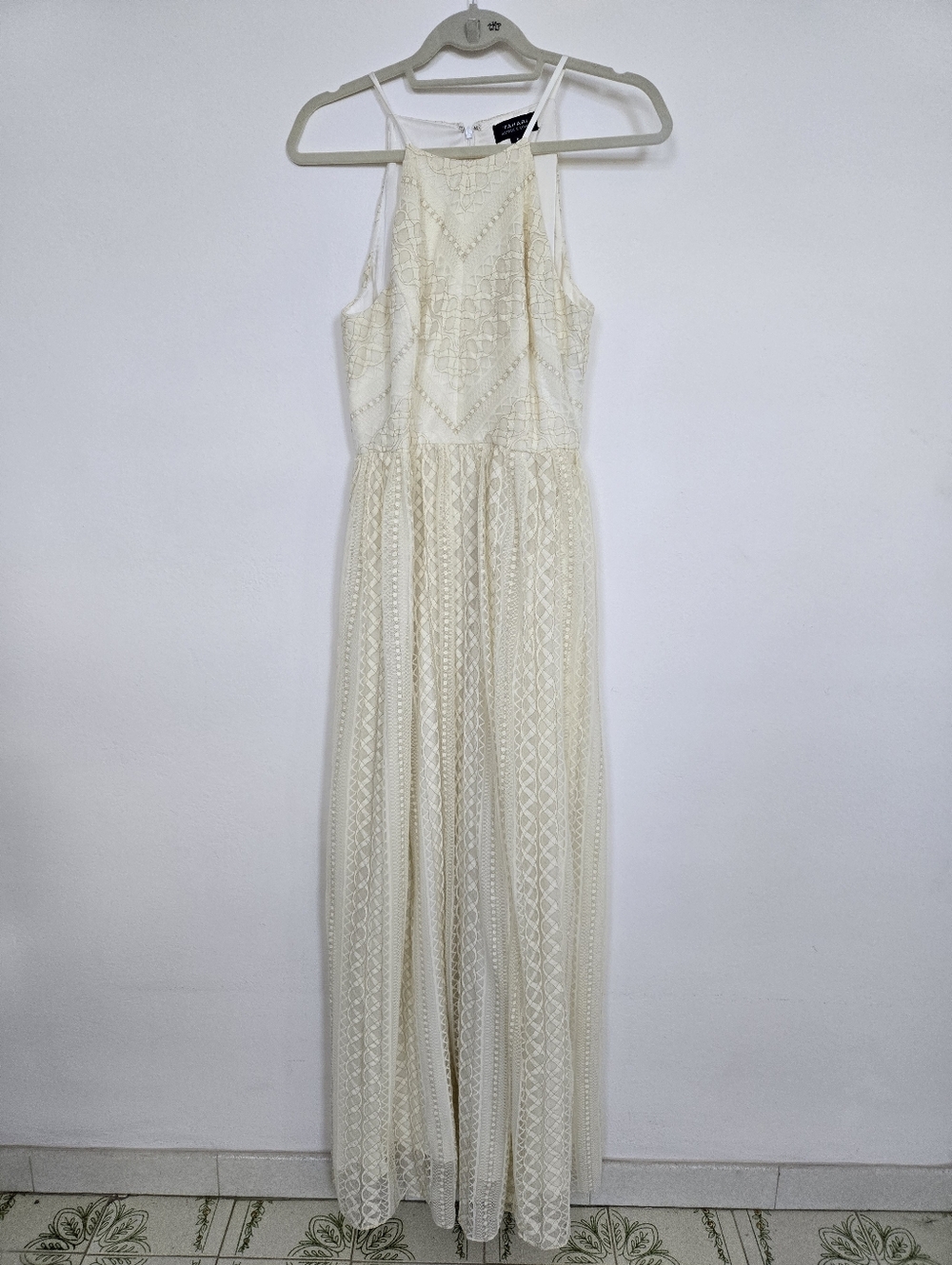 Tahari Cream Lace-Trim Sleeveless Maxi Dress Size 6